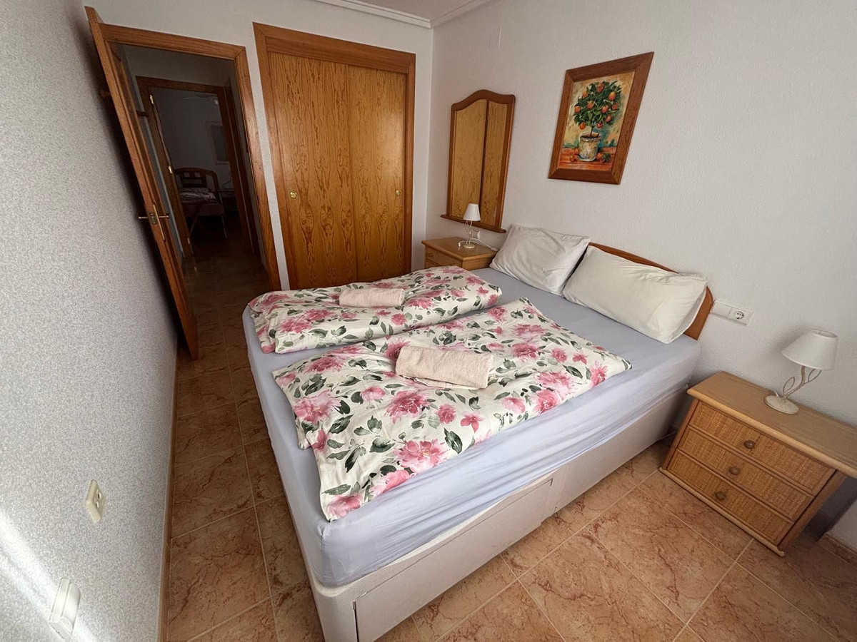 Appartement te koop in Torrevieja | 2 slaapkamers H5406376