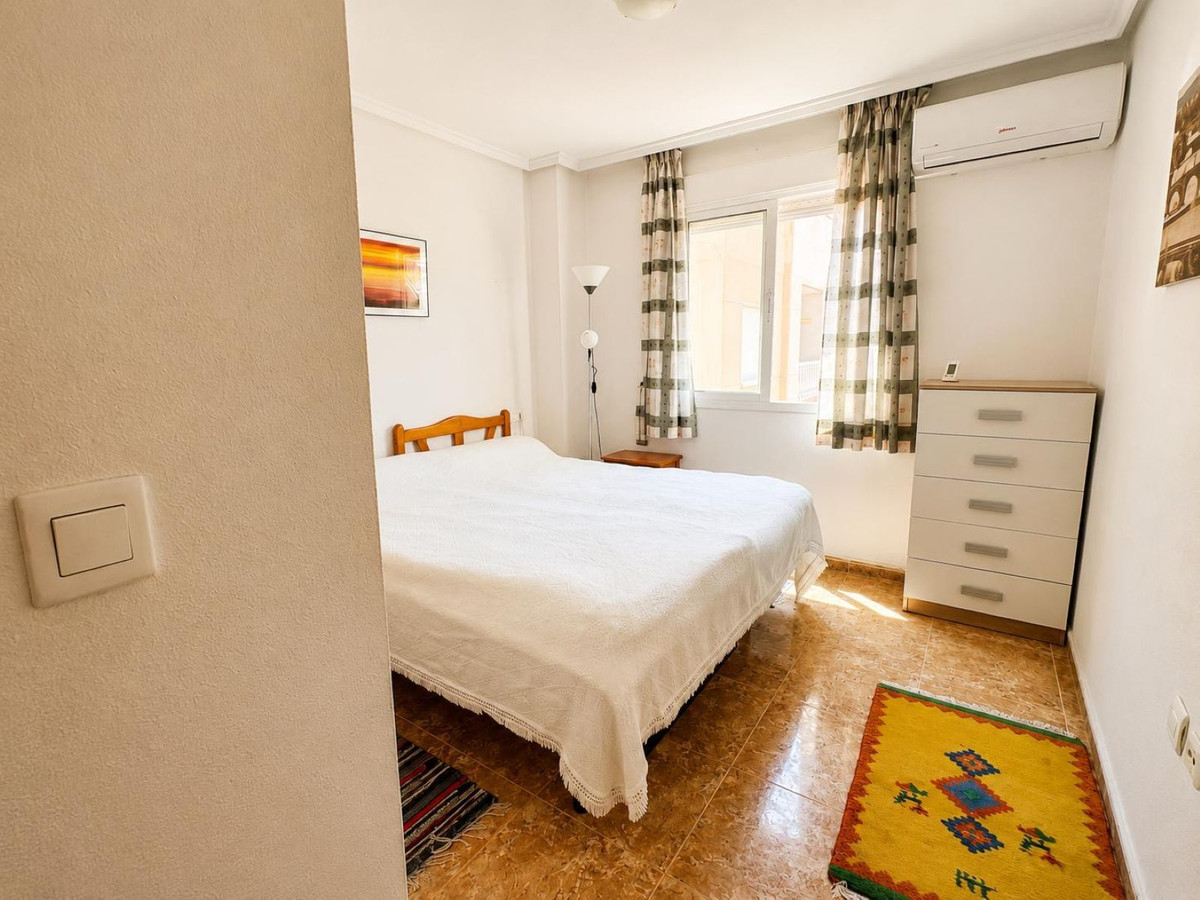 Appartement te koop in Torrevieja | 2 slaapkamers H5406559