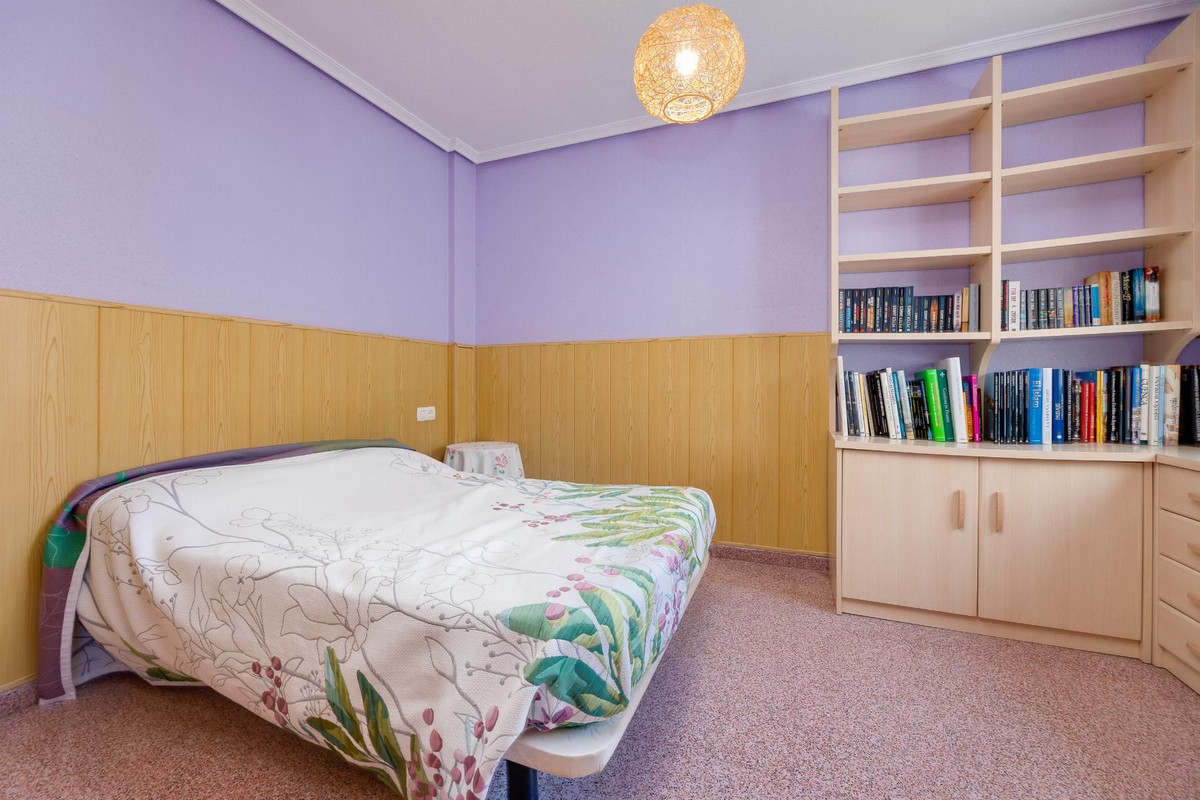 Appartement te koop in Torrevieja | 2 slaapkamers H5407633