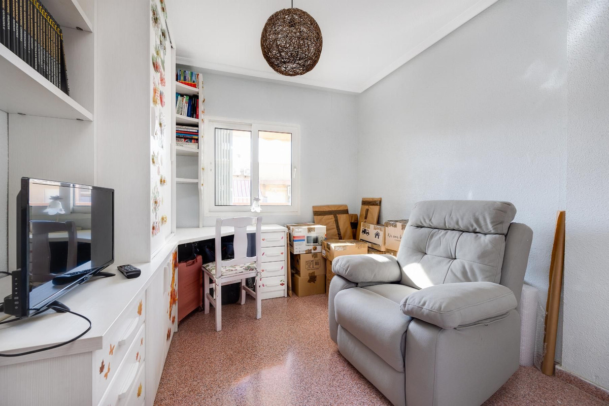 Appartement te koop in Torrevieja | 2 slaapkamers H5407633