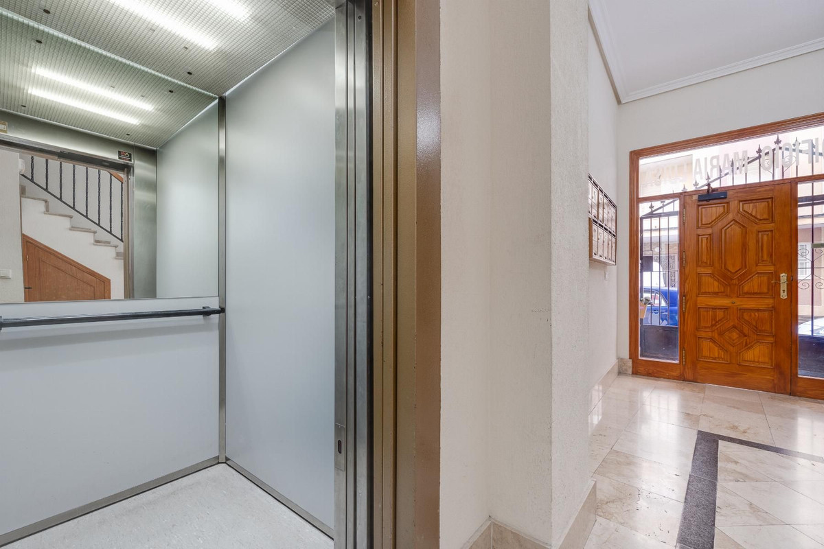 Appartement te koop in Torrevieja | 2 slaapkamers H5407633
