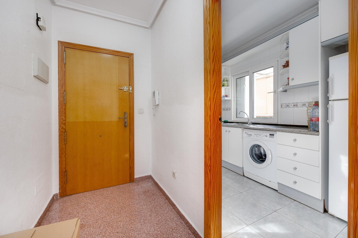 Appartement te koop in Torrevieja | 2 slaapkamers H5407633