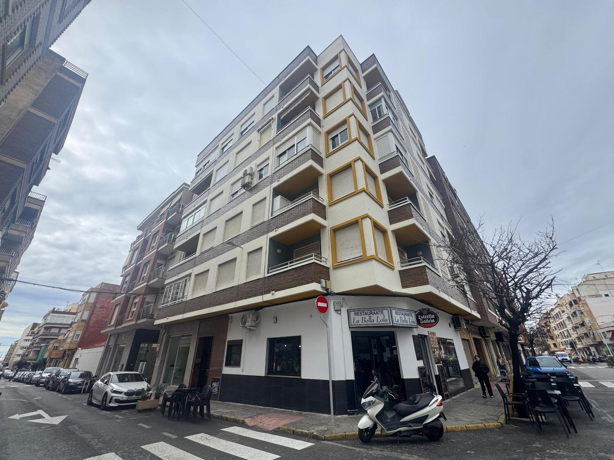 Appartement te koop in Torrevieja | 3 slaapkamers H5410696