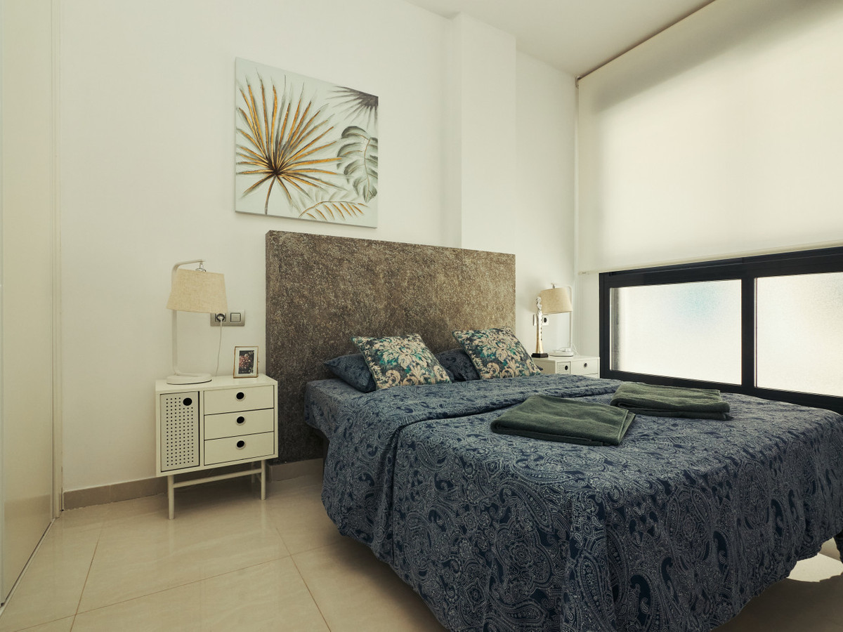Appartement te koop in Torrevieja | 2 slaapkamers H5411260