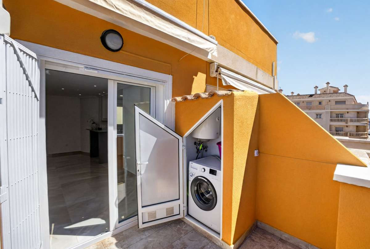 Appartement te koop in Torrevieja | 2 slaapkamers H5413234