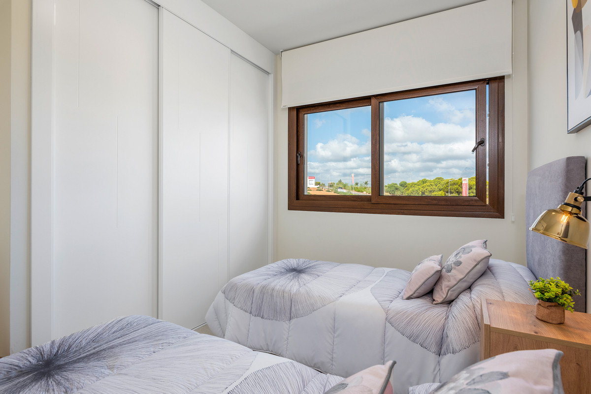 Appartement te koop in Torrevieja | 2 - 3 slaapkamers H5414791