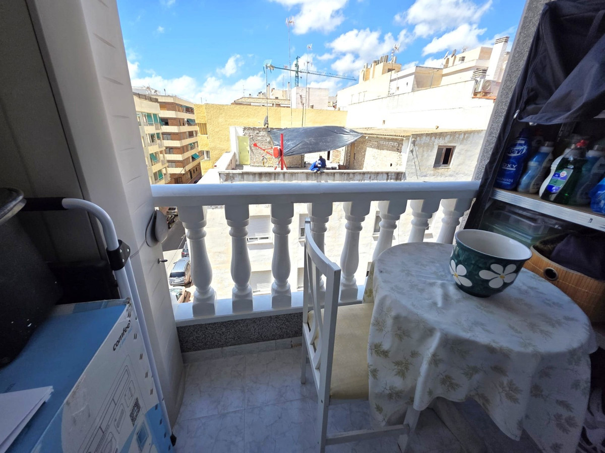 Appartement te koop in Torrevieja | 2 slaapkamers H5417551