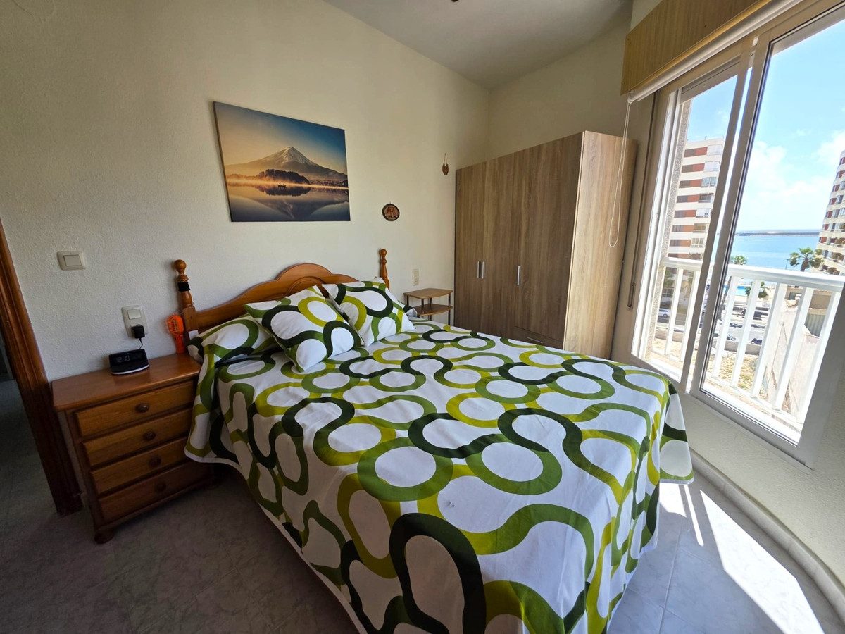 Appartement te koop in Torrevieja | 2 slaapkamers H5417551