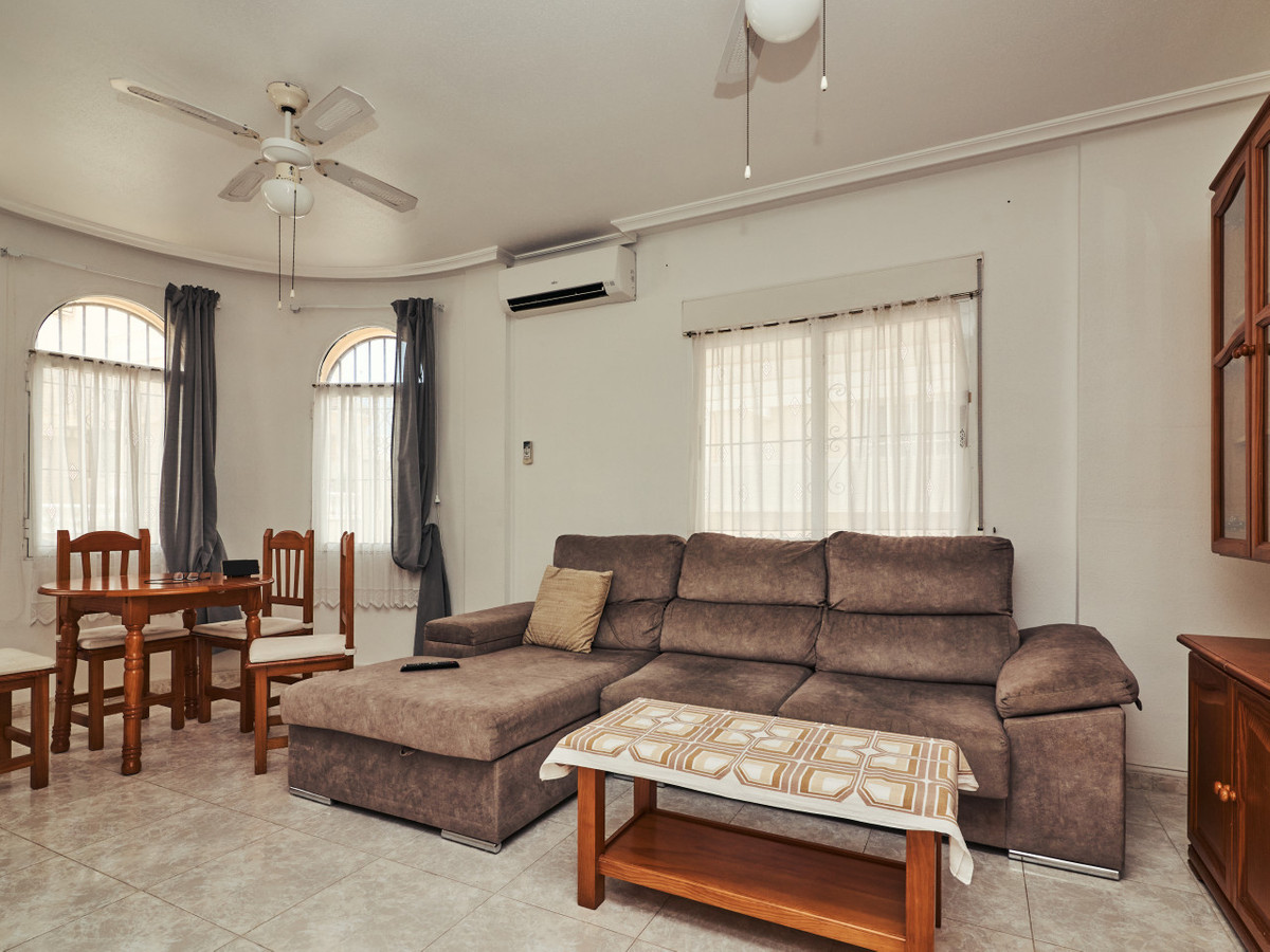 Appartement te koop in Torrevieja | 2 slaapkamers H5423875