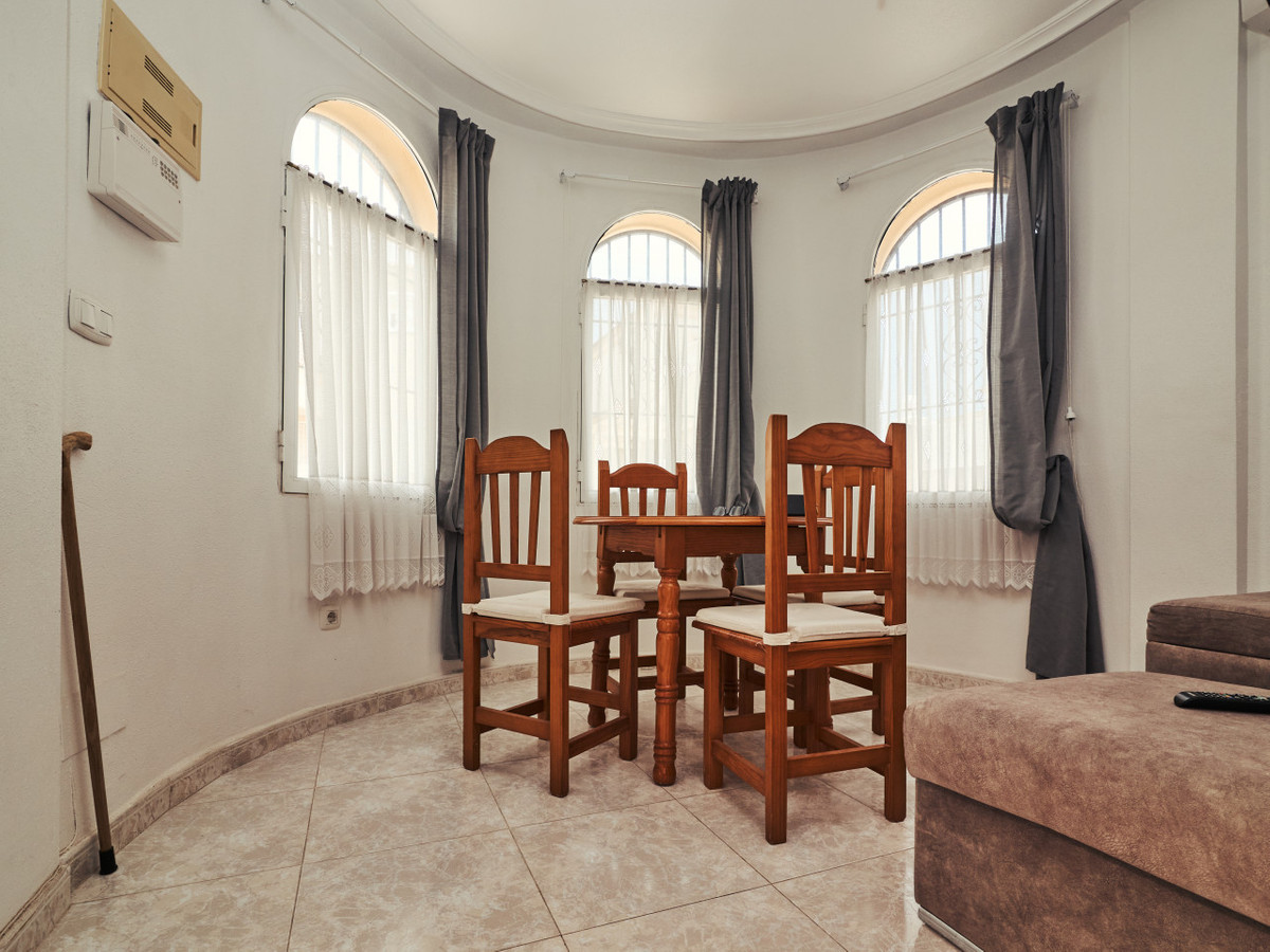 Appartement te koop in Torrevieja | 2 slaapkamers H5423875