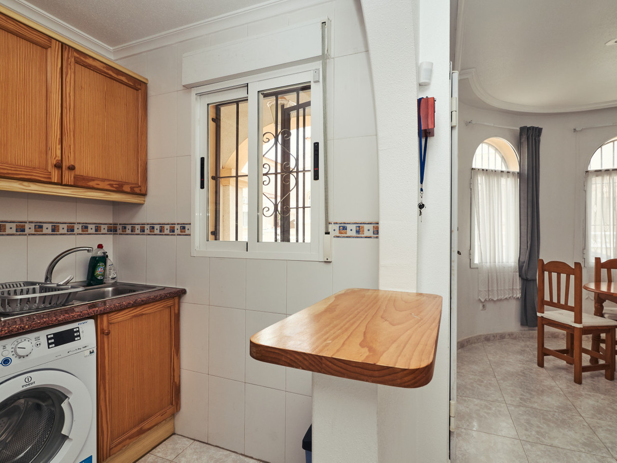 Appartement te koop in Torrevieja | 2 slaapkamers H5423875