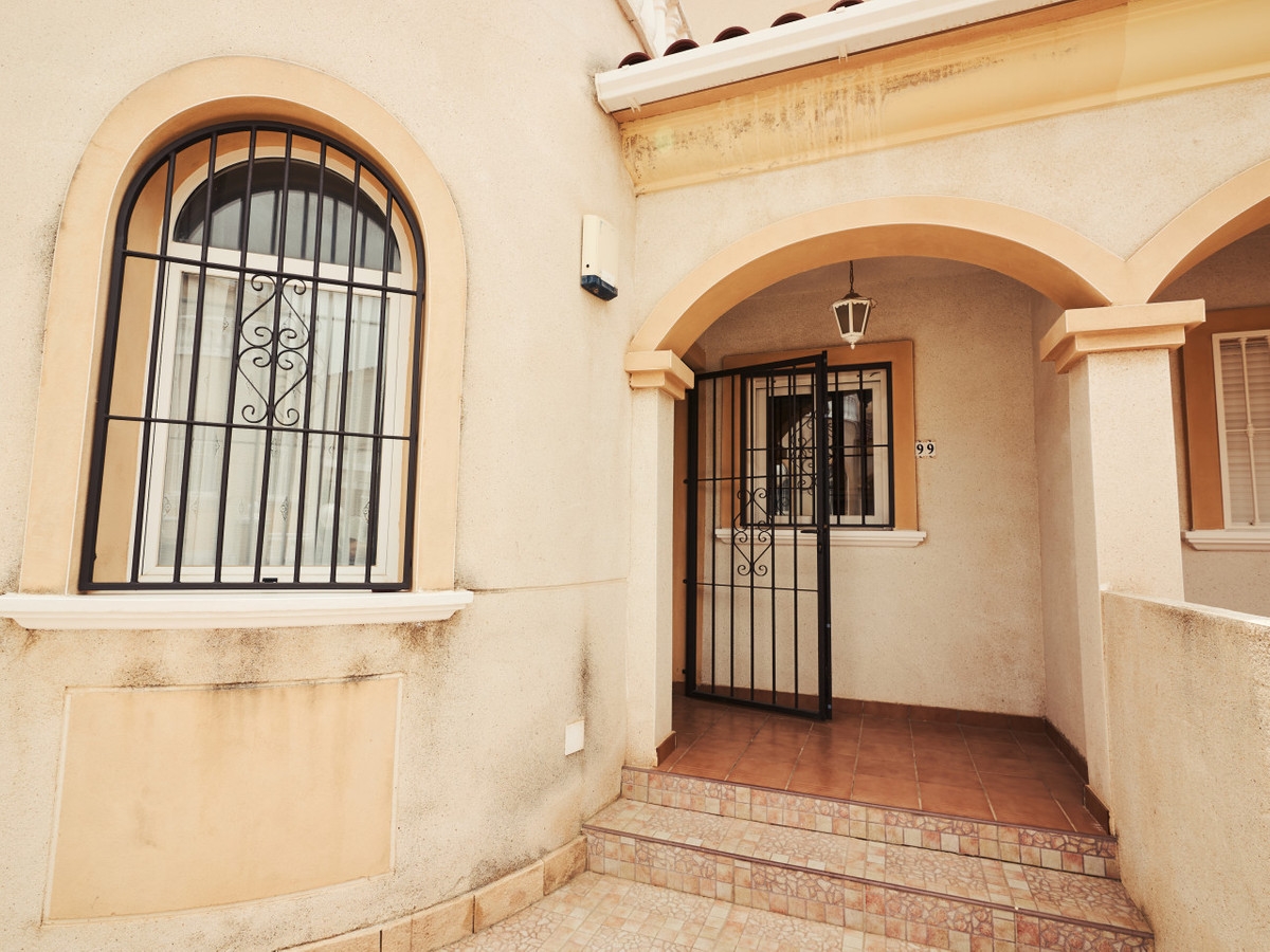 Appartement te koop in Torrevieja | 2 slaapkamers H5423875
