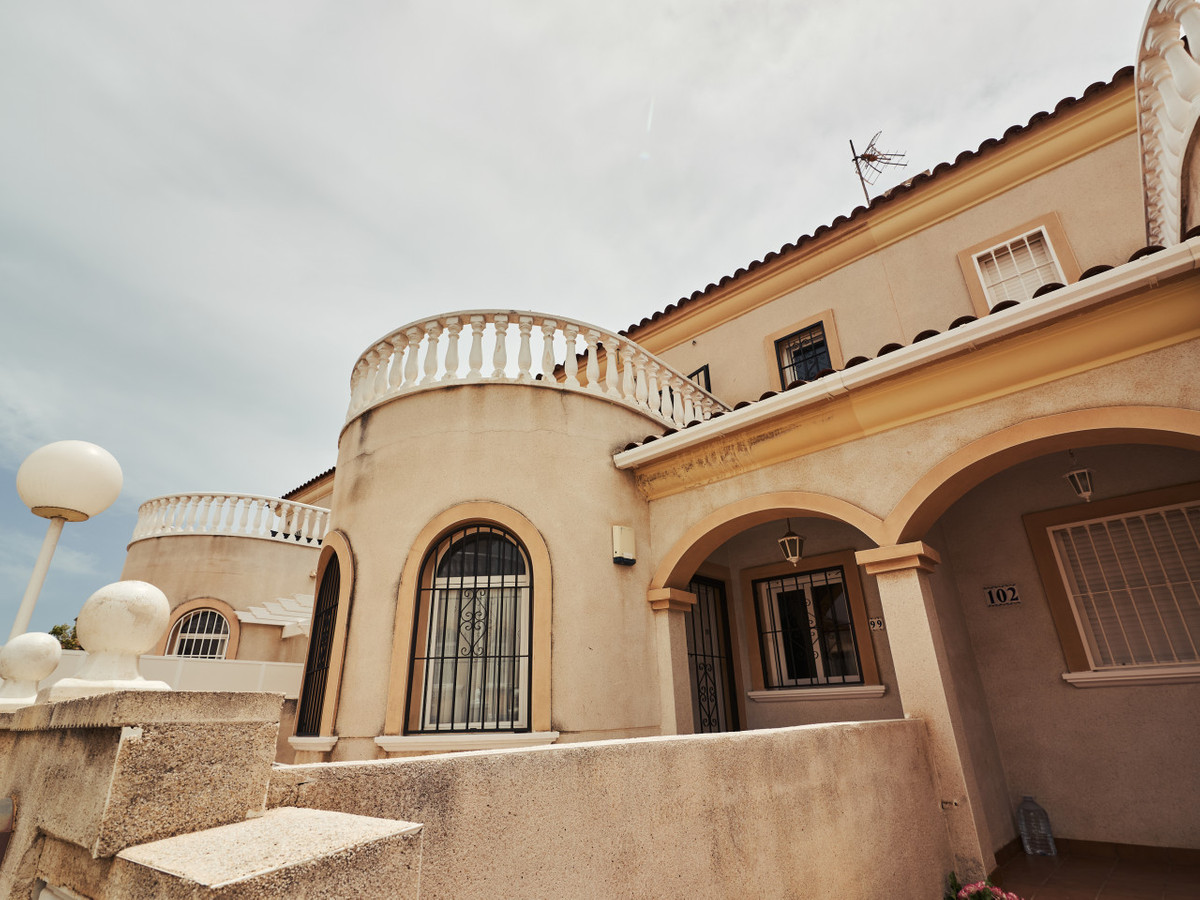 Appartement te koop in Torrevieja | 2 slaapkamers H5423875