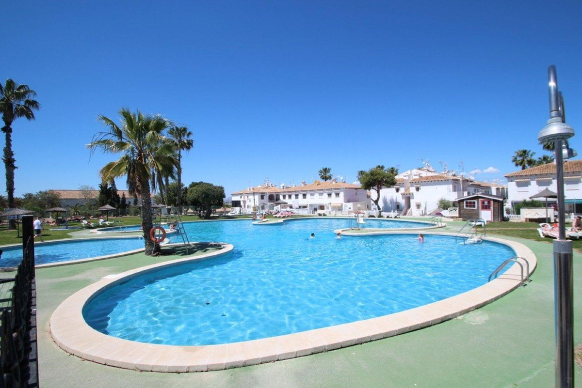Bungalow te koop in Torrevieja | 1 slaapkamers H5426284