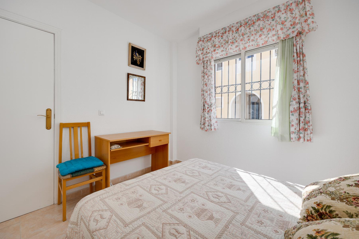 Huis te koop in Torrevieja | 2 slaapkamers H5426398