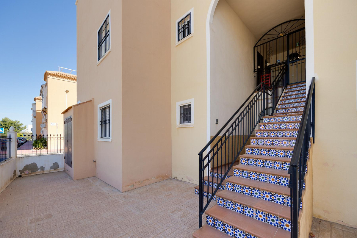 Huis te koop in Torrevieja | 2 slaapkamers H5426398
