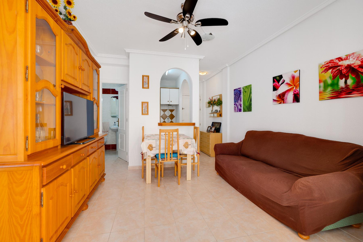 Huis te koop in Torrevieja | 2 slaapkamers H5426398