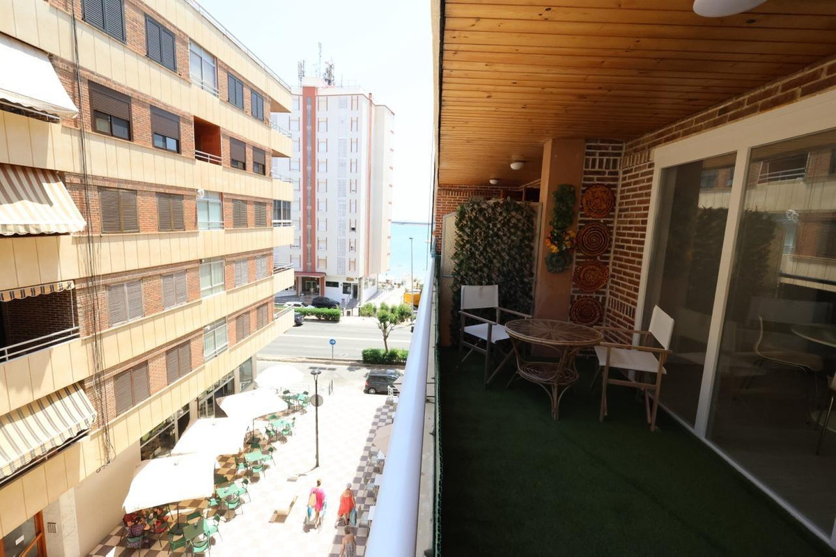 Huis te koop in Torrevieja | 3 slaapkamers H5426608