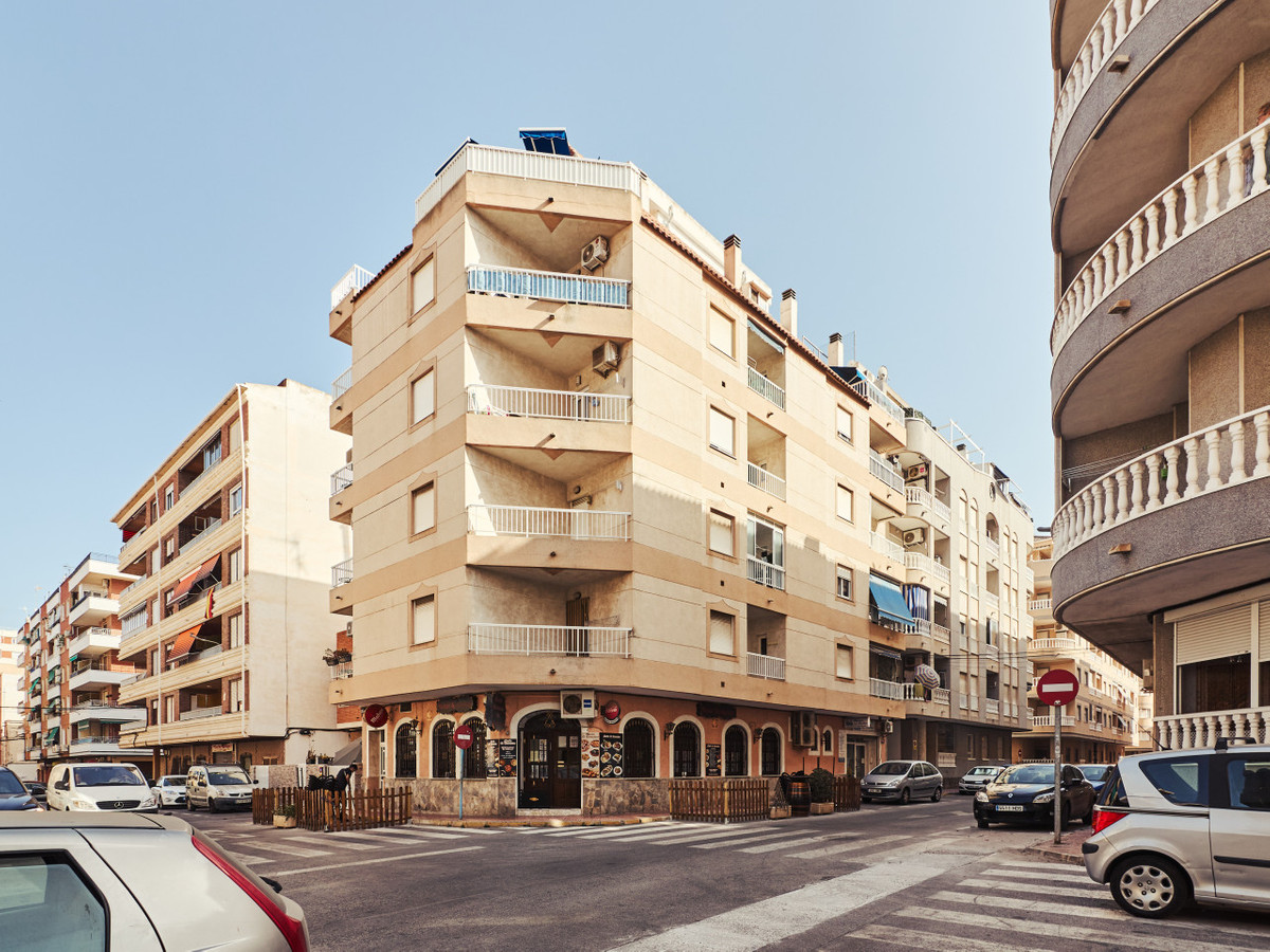Appartement te koop in Torrevieja | 2 slaapkamers H5426650