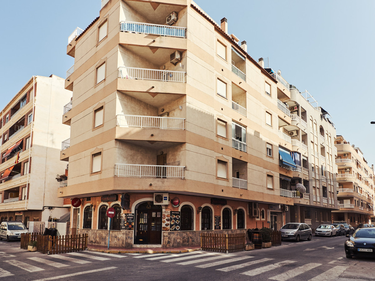 Appartement te koop in Torrevieja | 2 slaapkamers H5426650