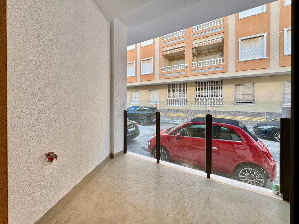Appartement te koop in Torrevieja | 2 slaapkamers H5432575