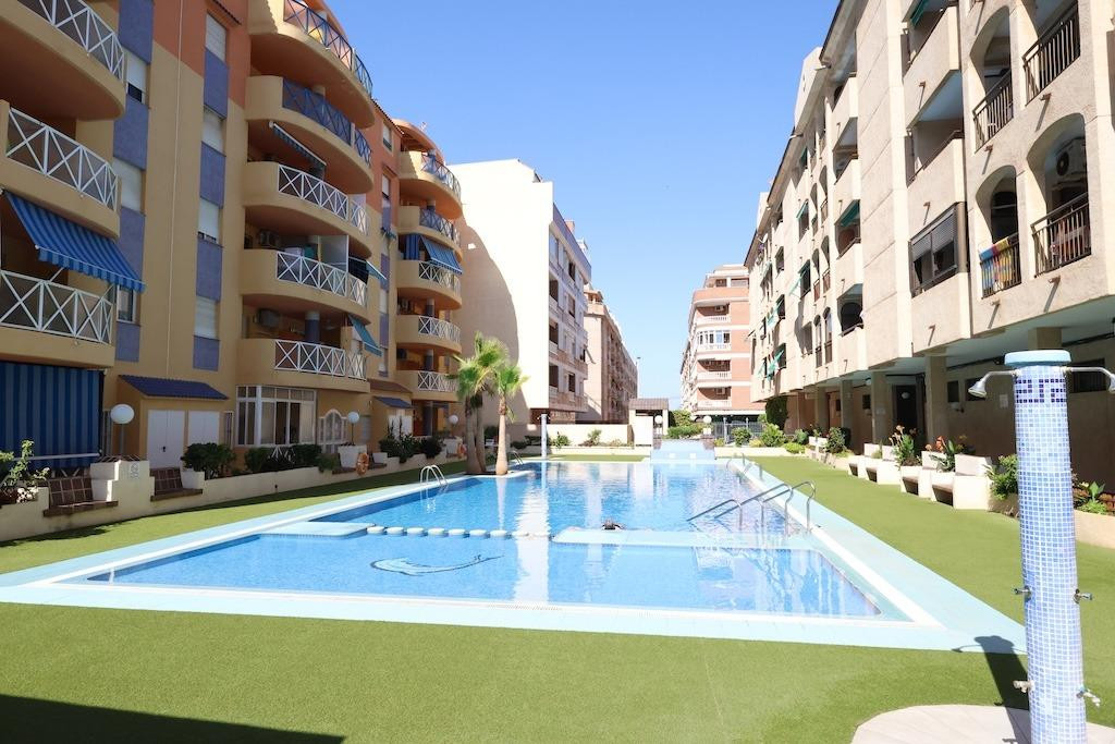 Appartement te koop in Torrevieja | 3 slaapkamers H5433406