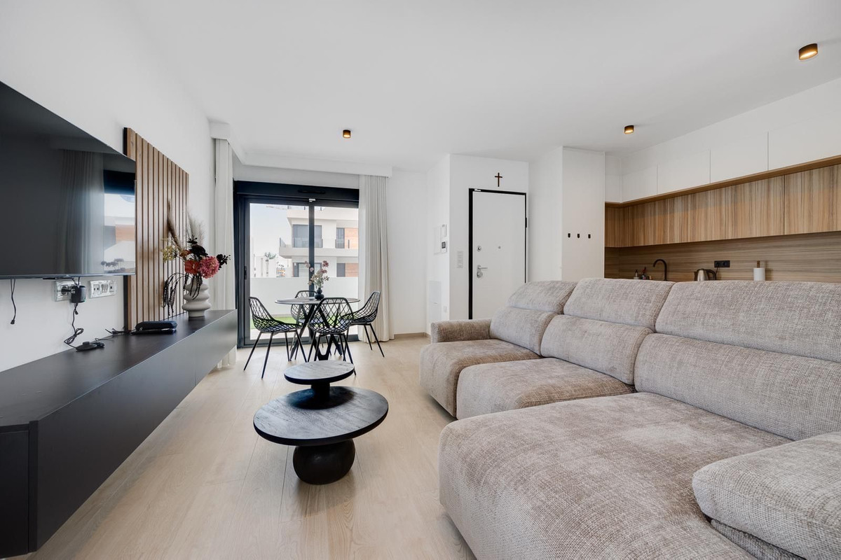 Appartement te koop in Torrevieja | 3 slaapkamers H5435845