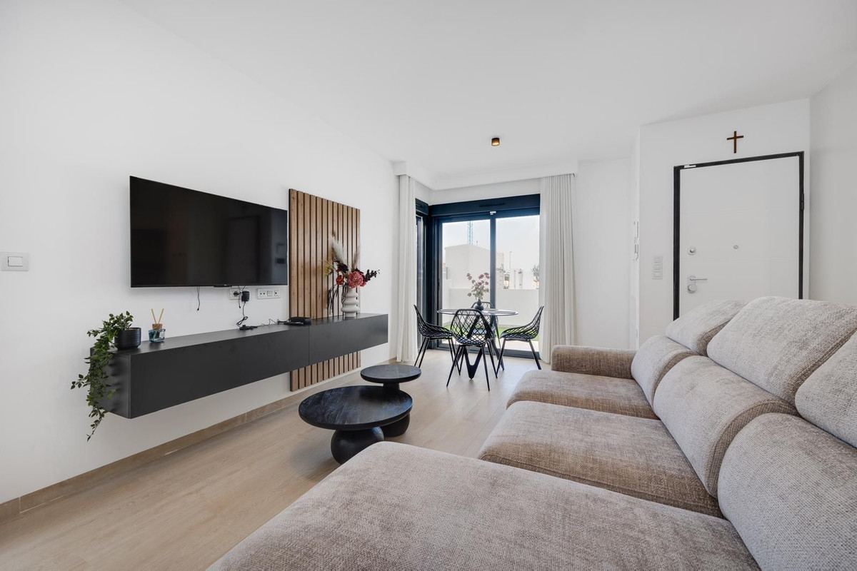 Appartement te koop in Torrevieja | 3 slaapkamers H5435845