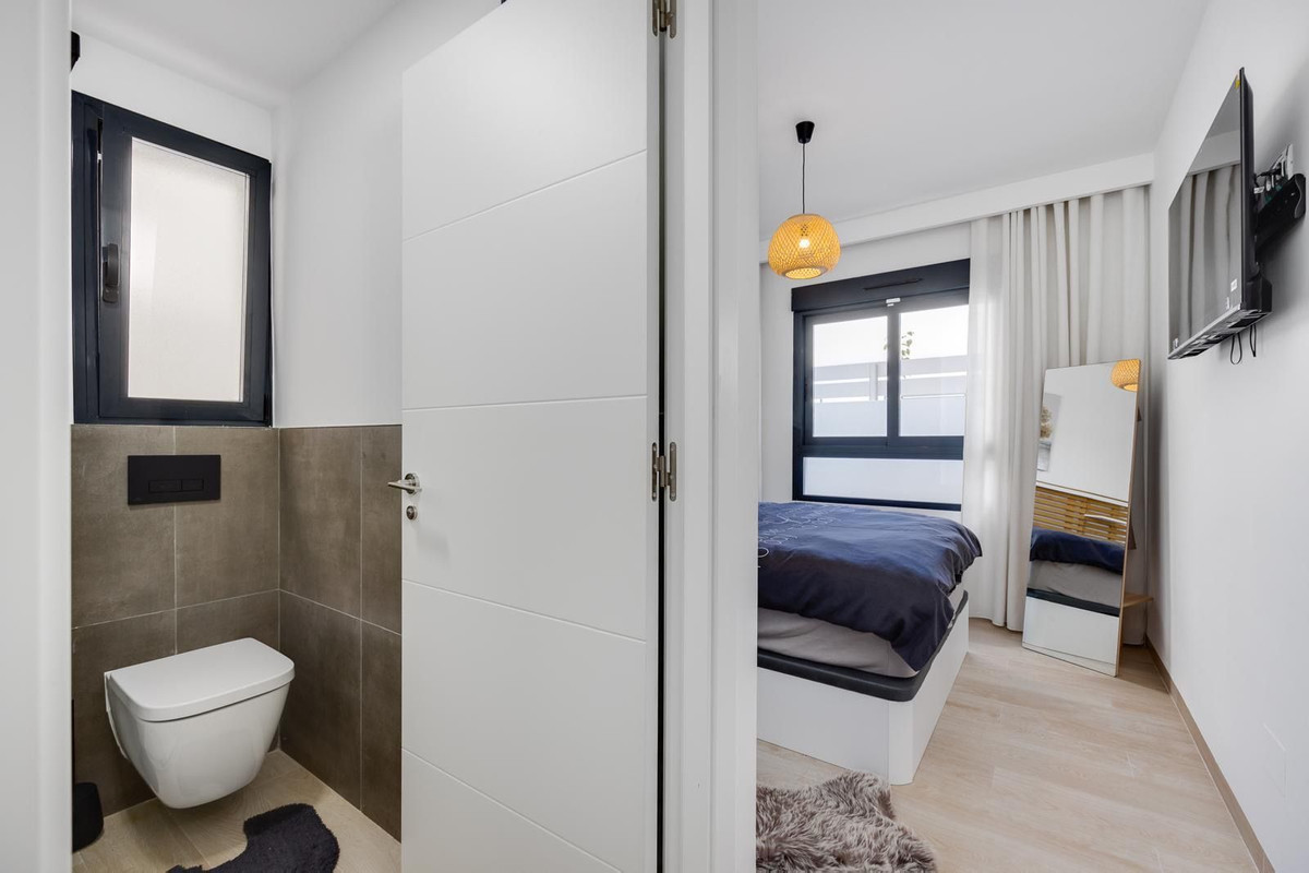 Appartement te koop in Torrevieja | 3 slaapkamers H5435845