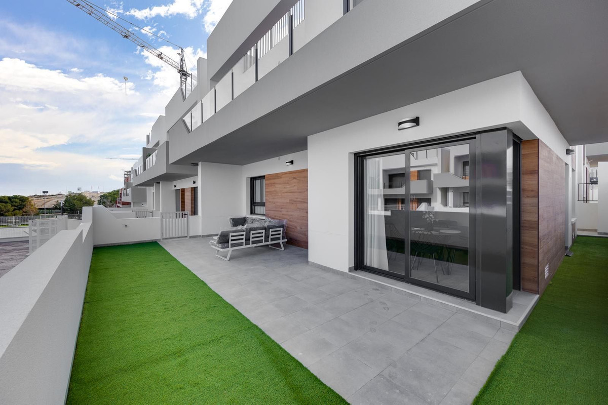 Appartement te koop in Torrevieja | 3 slaapkamers H5435845