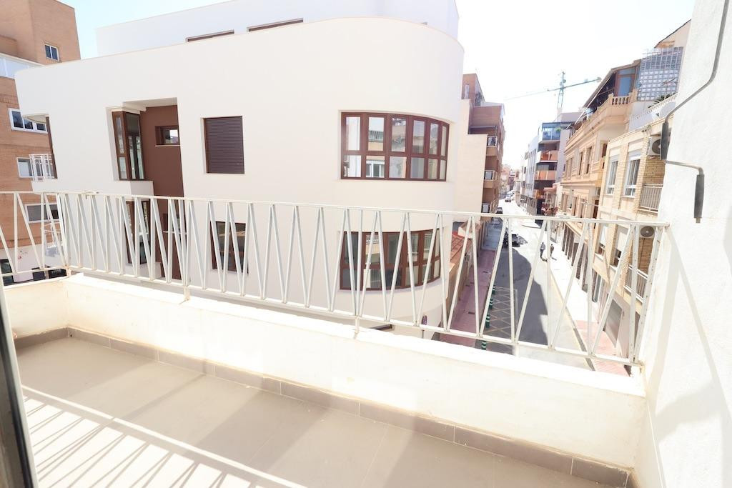 Appartement te koop in Torrevieja | 3 slaapkamers H5440012