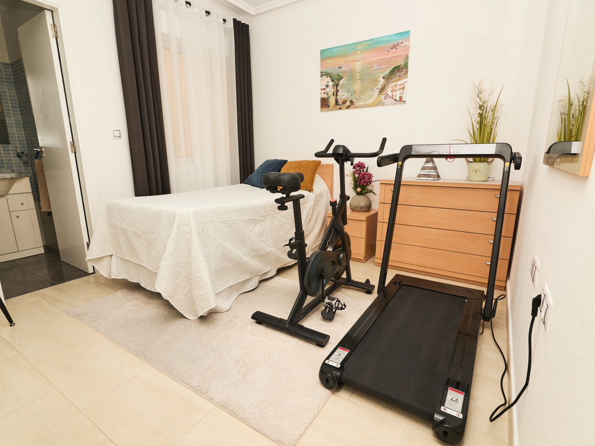 Appartement te koop in Torrevieja | 2 slaapkamers H5440183