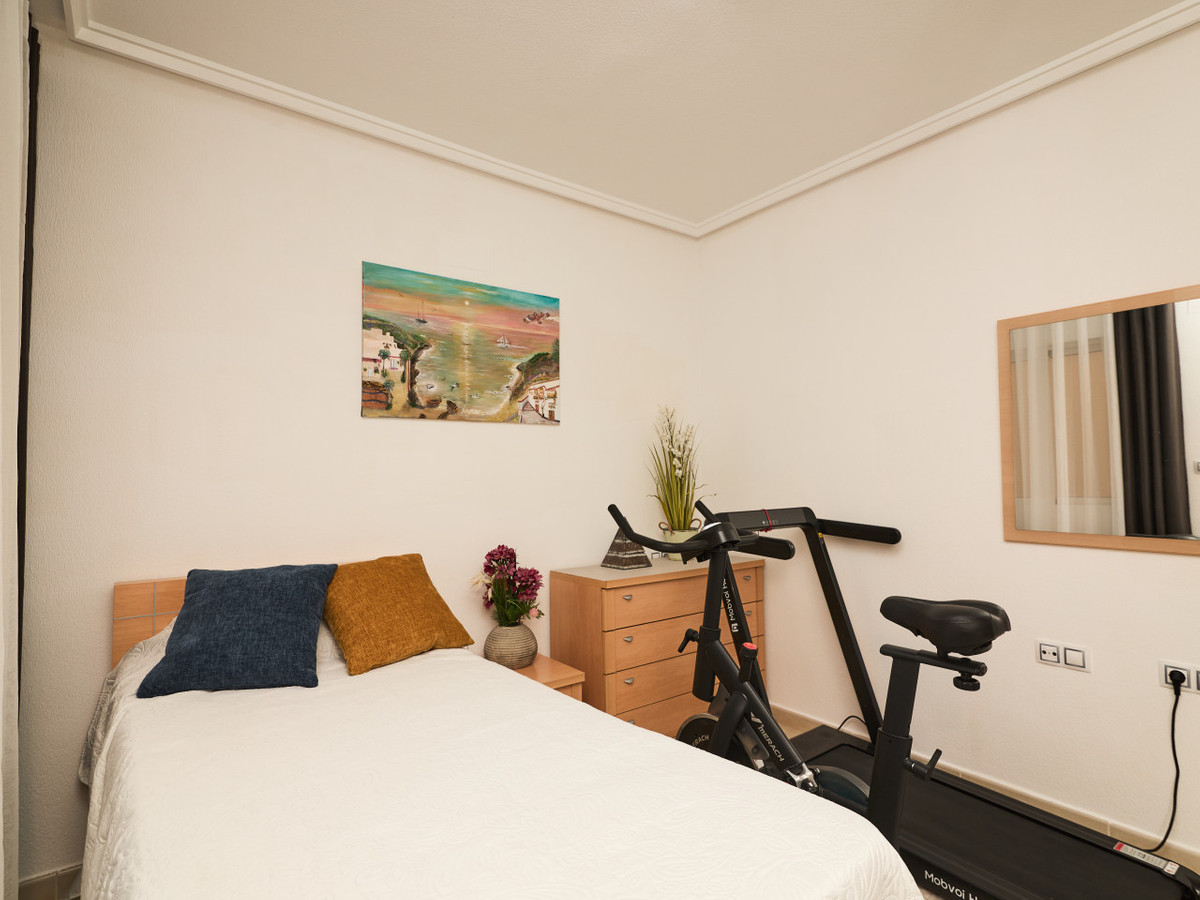 Appartement te koop in Torrevieja | 2 slaapkamers H5440183
