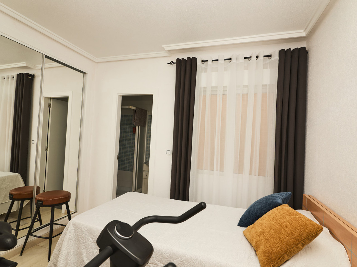 Appartement te koop in Torrevieja | 2 slaapkamers H5440183
