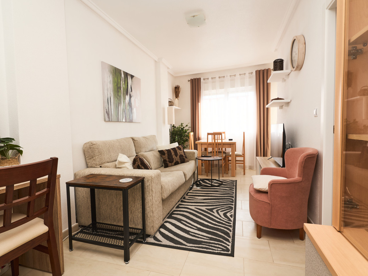 Appartement te koop in Torrevieja | 2 slaapkamers H5440183