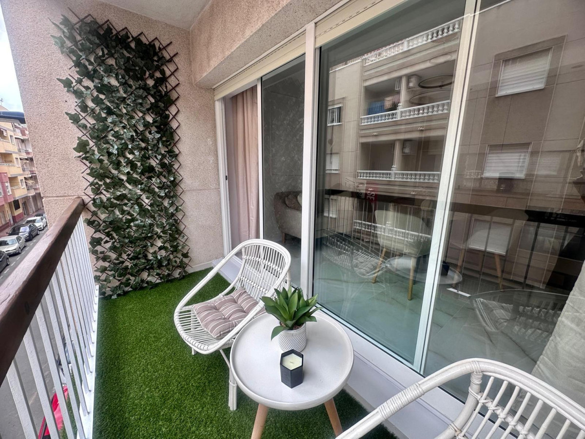 Appartement te koop in Torrevieja | 1 slaapkamers H5452024