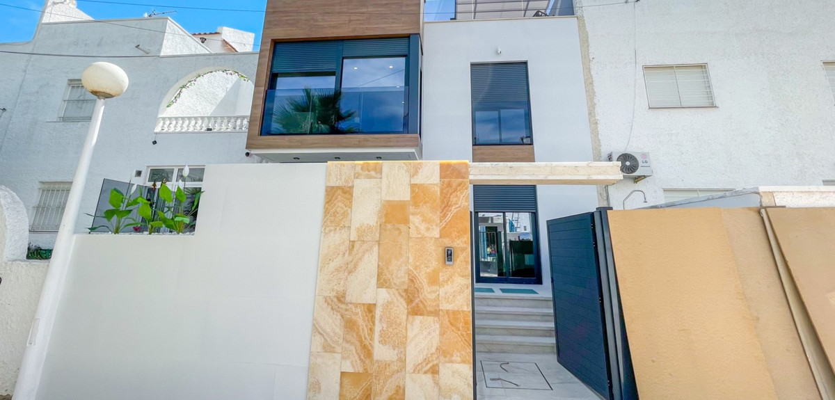 Appartement te koop in Torrevieja | 3 slaapkamers H5461882