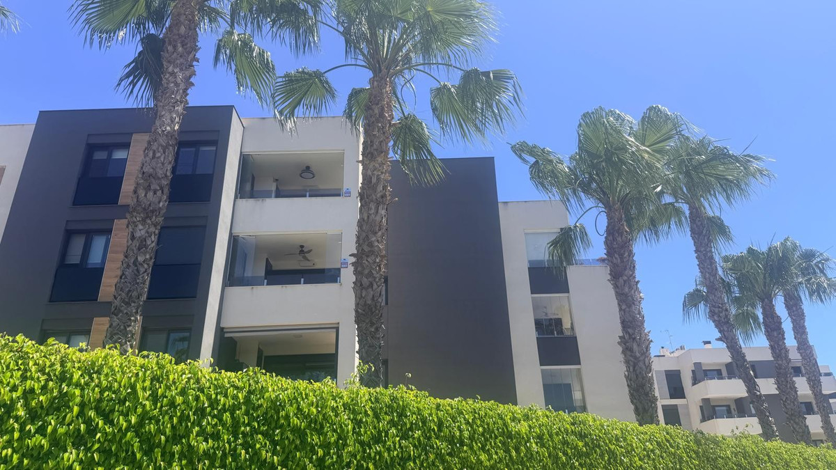Appartement te koop in Torrevieja | 3 slaapkamers H5464345