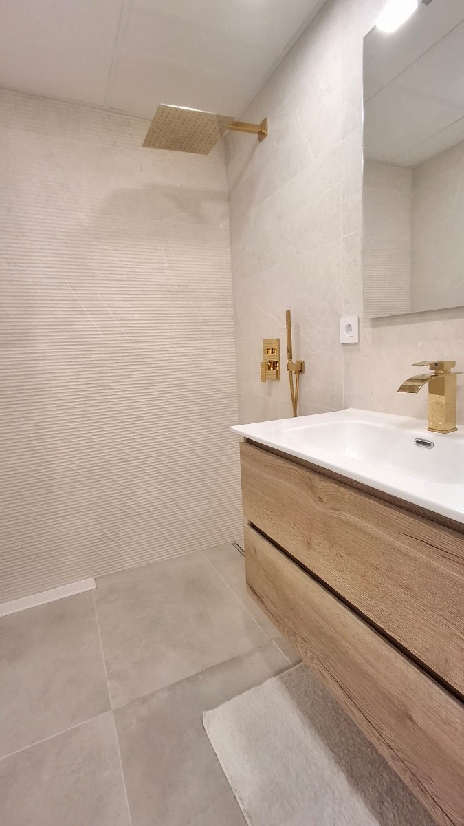 Duplex te koop in Torrevieja | 2 slaapkamers H5465065