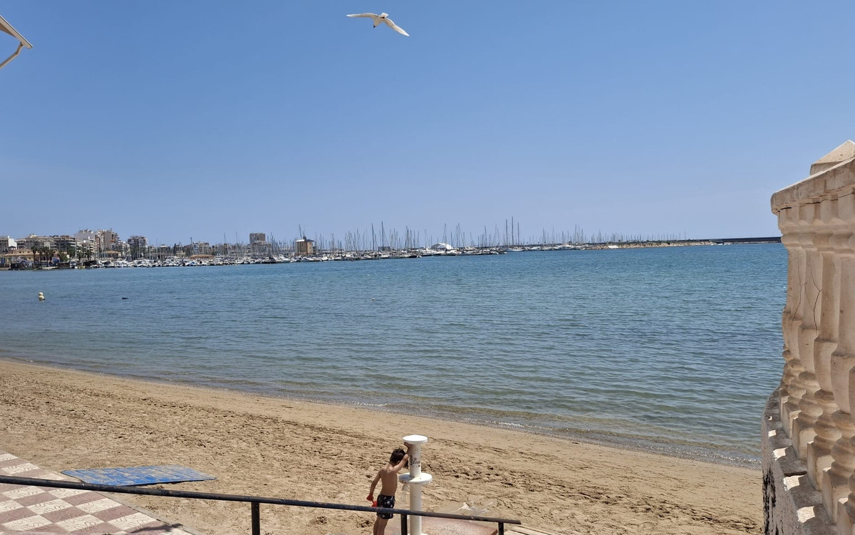 Duplex te koop in Torrevieja | 2 slaapkamers H5465065