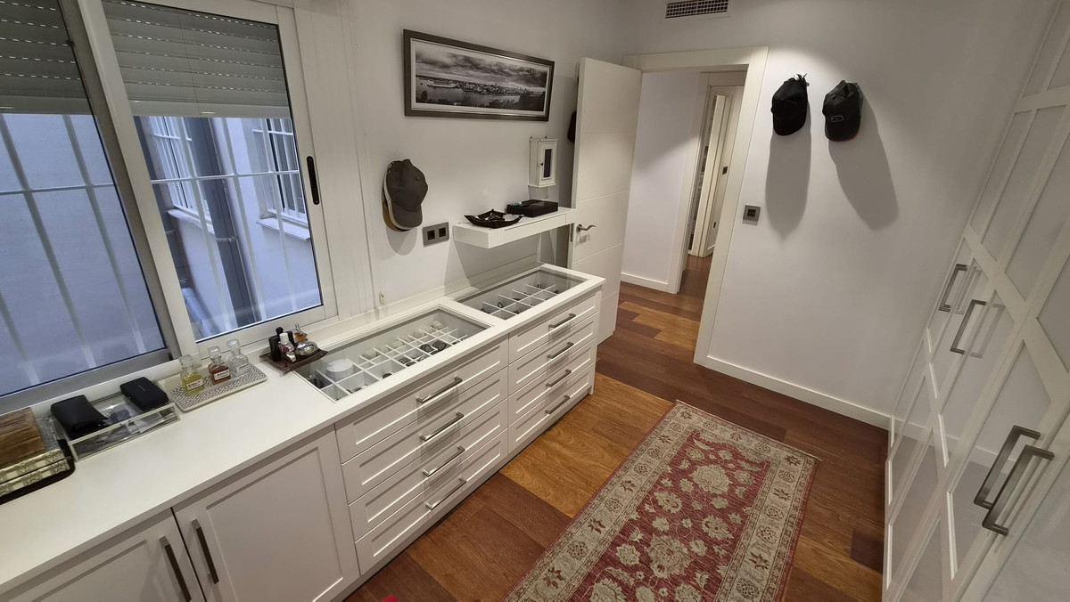 Appartement te koop in Torrevieja | 4 slaapkamers H5466247