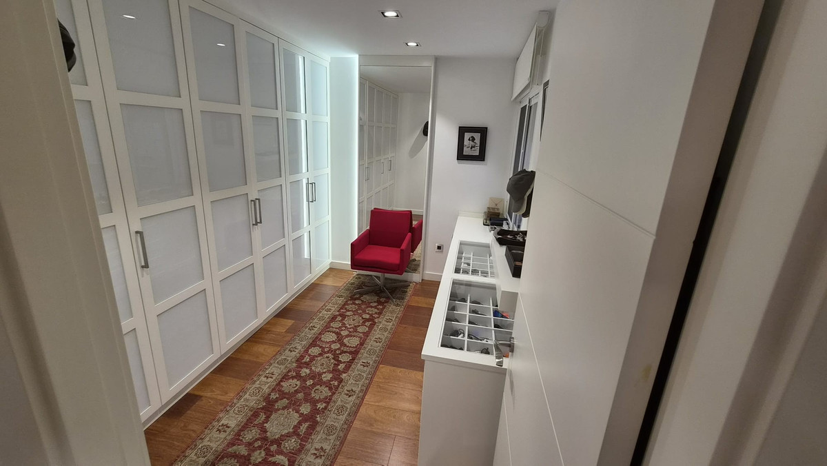Appartement te koop in Torrevieja | 4 slaapkamers H5466247