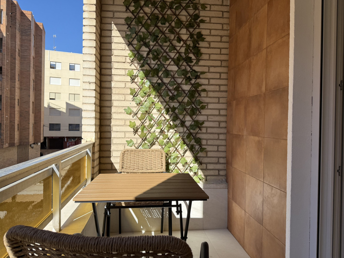 Appartement te koop in Torrevieja | 4 slaapkamers H5467396