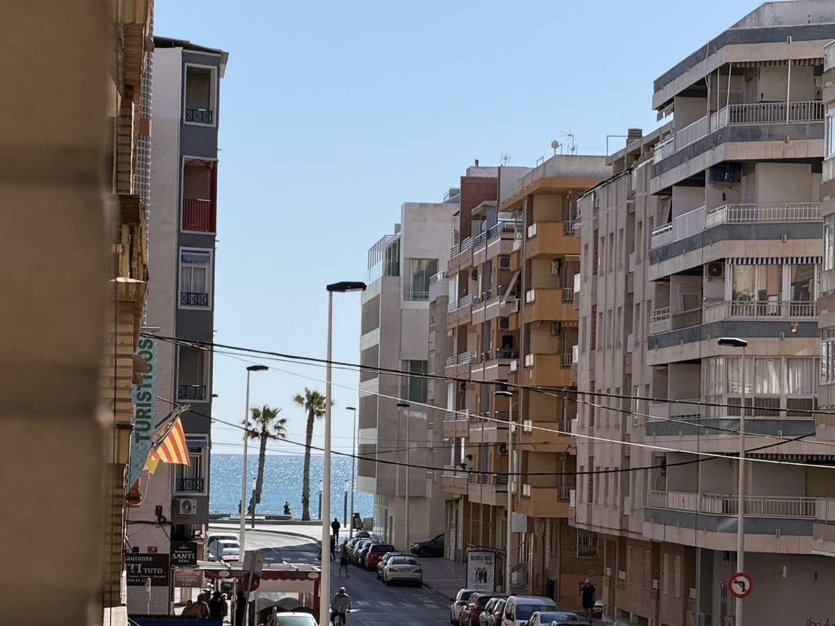 Appartement te koop in Torrevieja | 4 slaapkamers H5467396