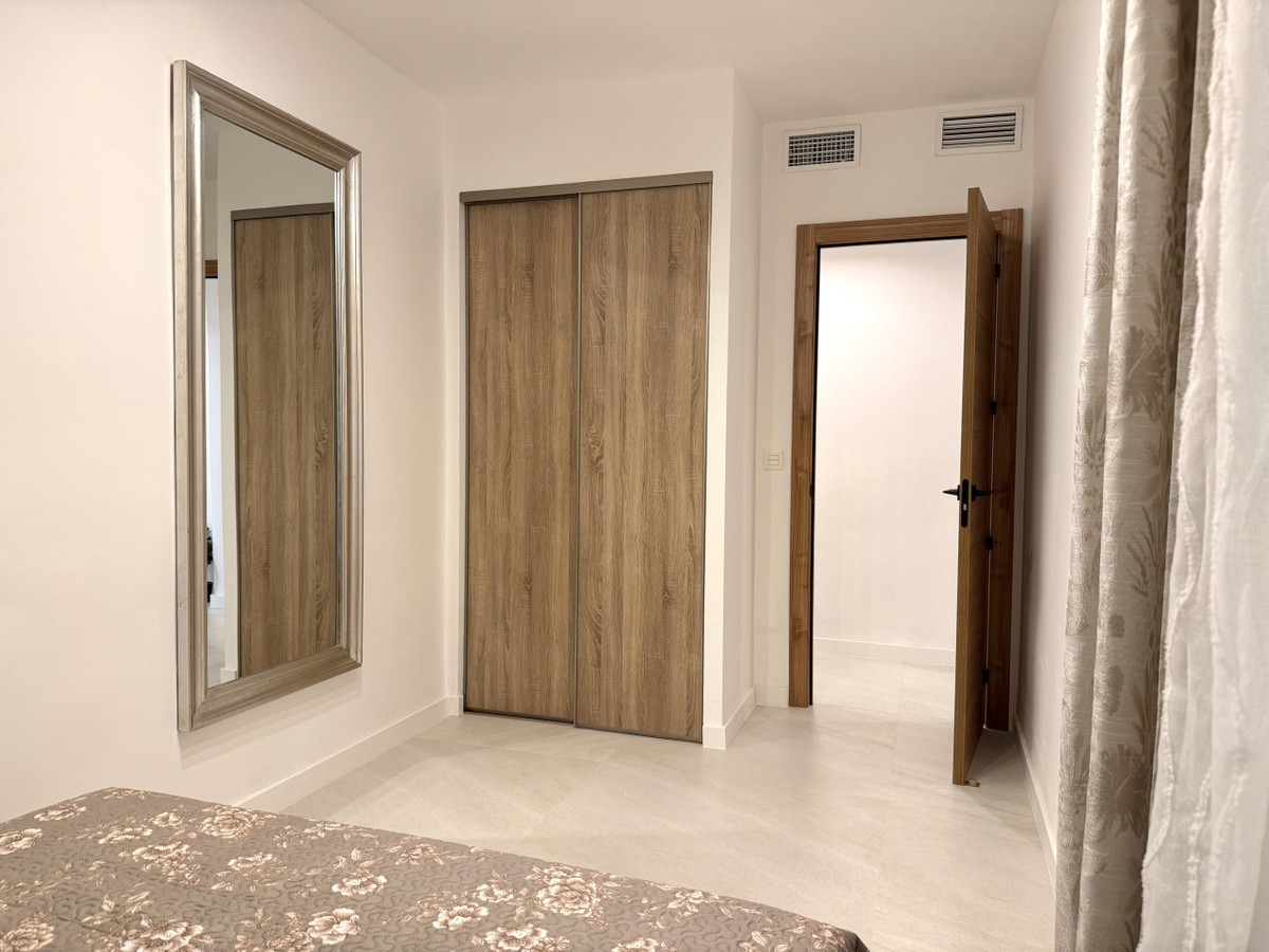 Appartement te koop in Torrevieja | 4 slaapkamers H5467396