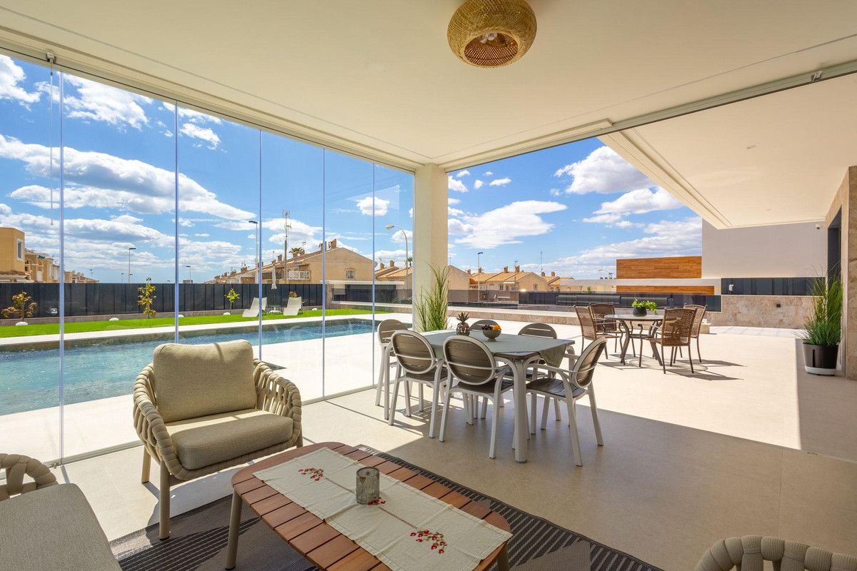 Appartement te koop in Torrevieja | 4 slaapkamers H5484799