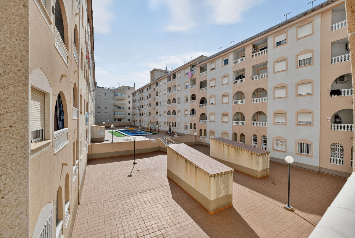 Percelen te koop in Torrevieja | 2 slaapkamers H5486371