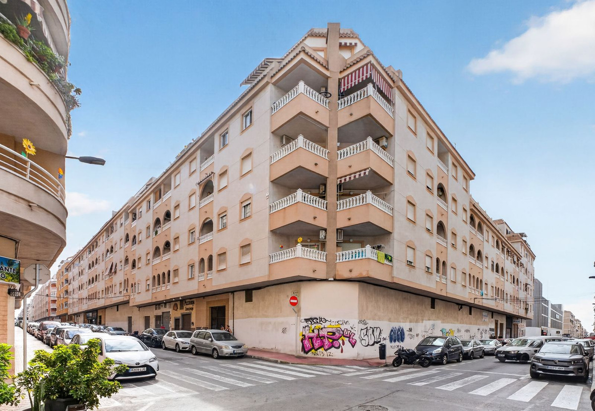 Percelen te koop in Torrevieja | 2 slaapkamers H5486371