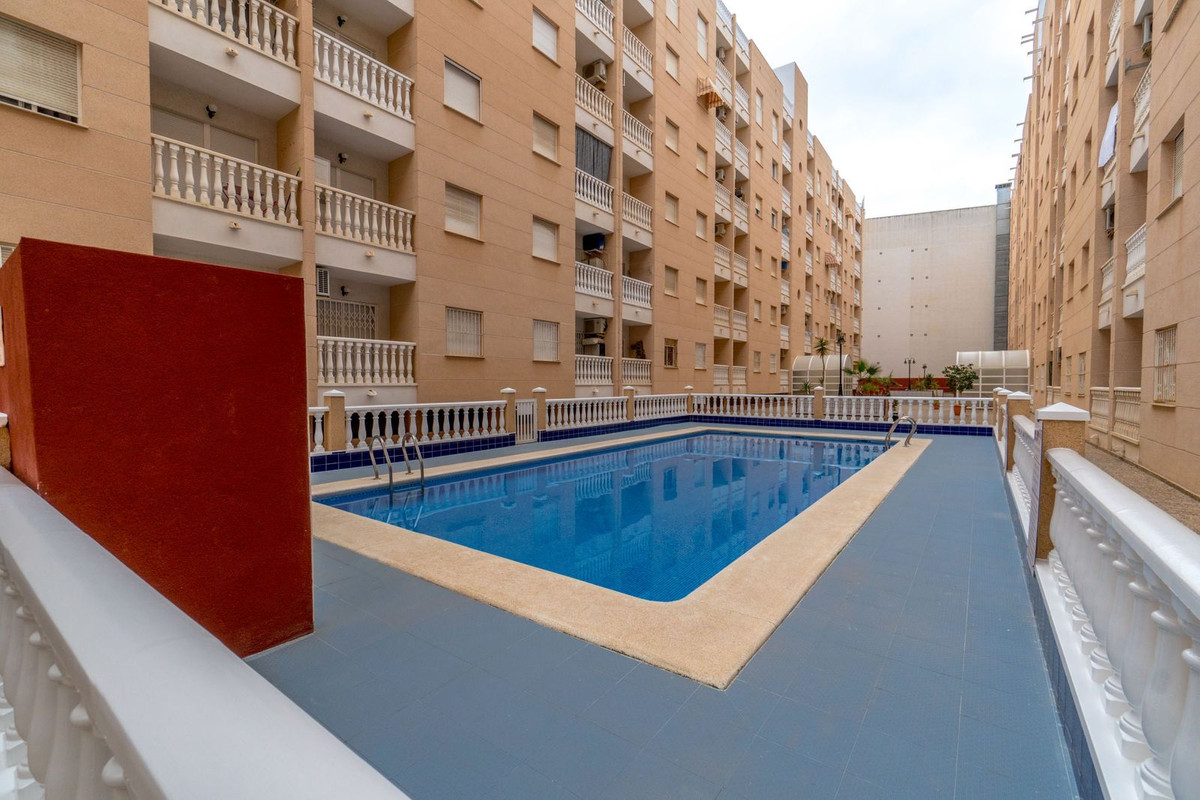 Percelen te koop in Torrevieja | 2 slaapkamers H5486371