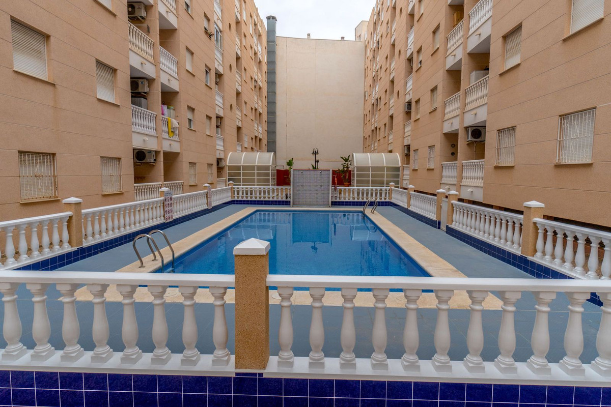 Percelen te koop in Torrevieja | 2 slaapkamers H5486371